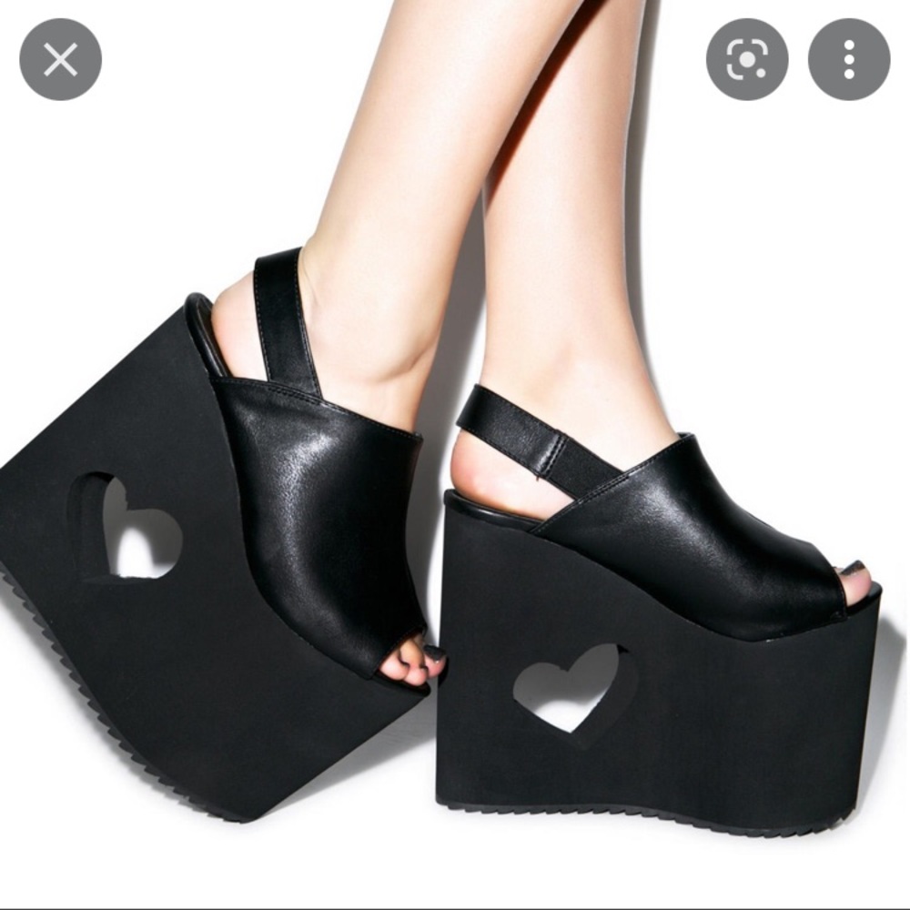 Y.R.U. nikki lipstick collab, “heart eyez” black platform sandals, size 9